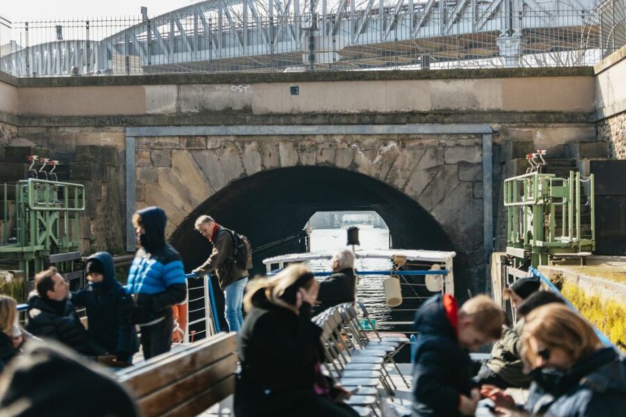 Paris: Cruise on the Saint-Martin Canal and Seine River - Nine locks at the Récollets Center and beyond: watching Paris manage water