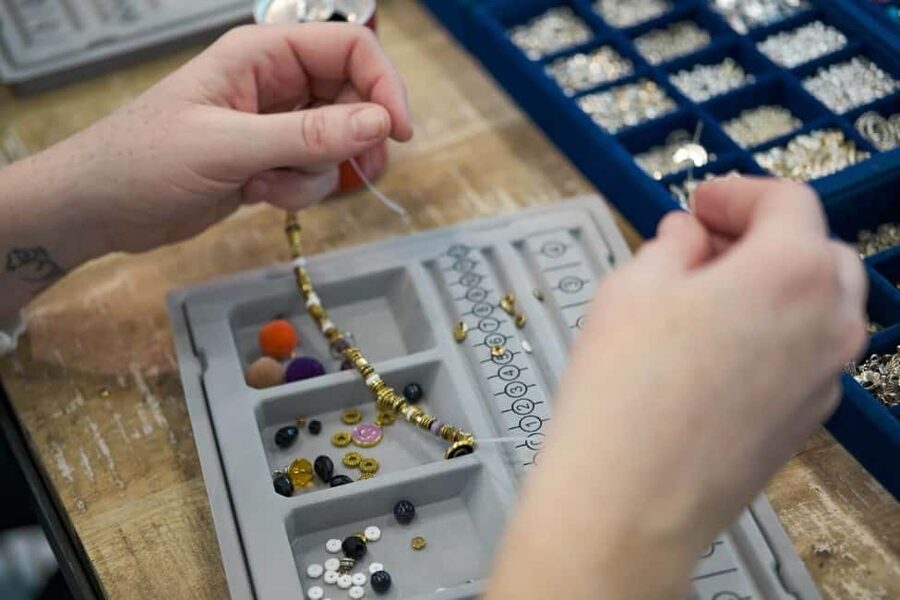 Paris: Custom Souvenir Bracelet Workshop - Why a bracelet workshop makes sense as a Paris souvenir