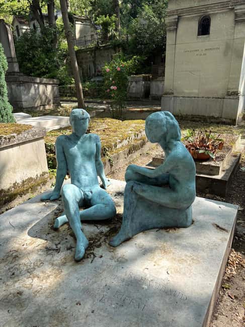 Paris: Customized Père Lachaise Cemetery Walking Tour - How the Custom Plan Works When You Pick Your Theme
