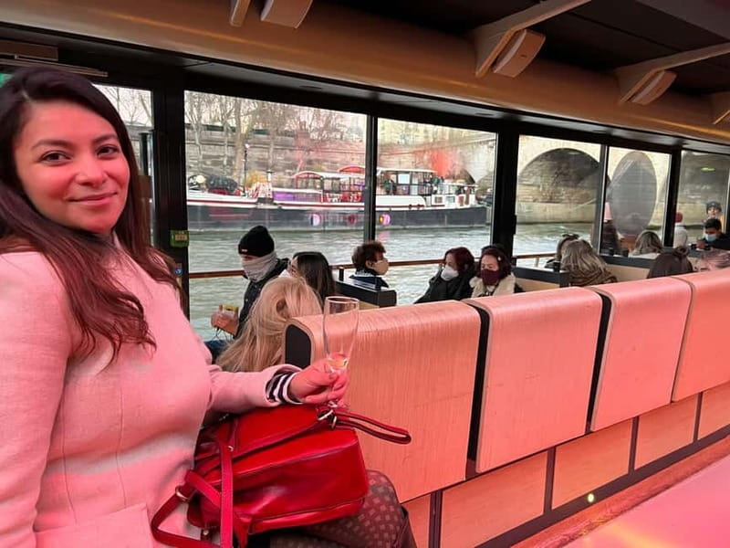 Paris: Day or Evening River Cruise with Musical Ambiance - Should you book this Eiffel Tower Seine cruise?