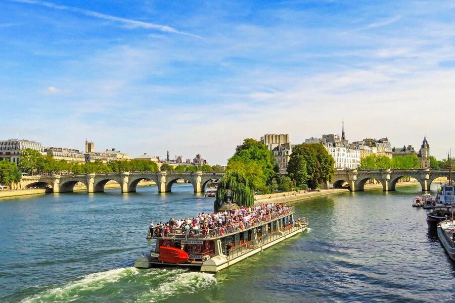Paris: Day or Sunset Cruise with Drink, Ice Cream or Dessert - Comfort and Weather: Don’t Underestimate the Deck