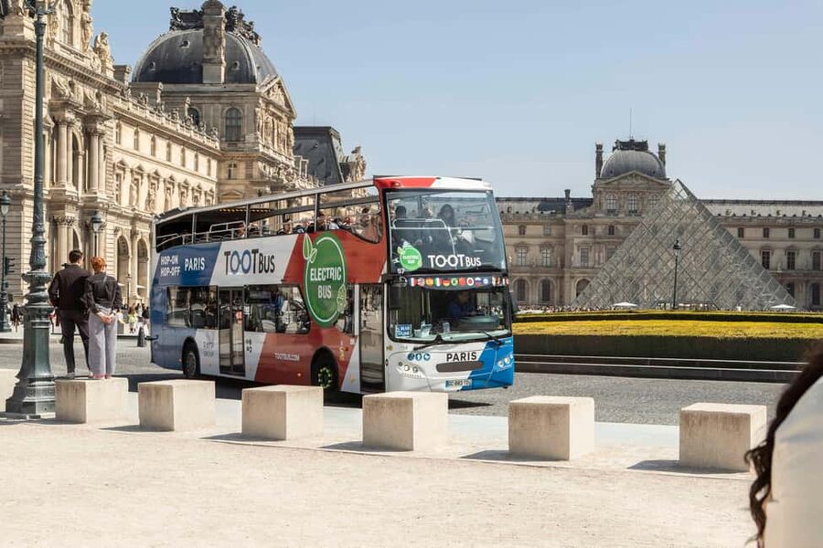 Paris: Discovery Hop-On Hop-Off and Paris by Night Tour - Starting point at 23 Bd des Capucines: easy access, big-sight coverage
