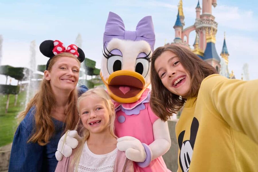 Paris: Disneyland Paris Ticket with Transfer - Key Things I’d Notice First