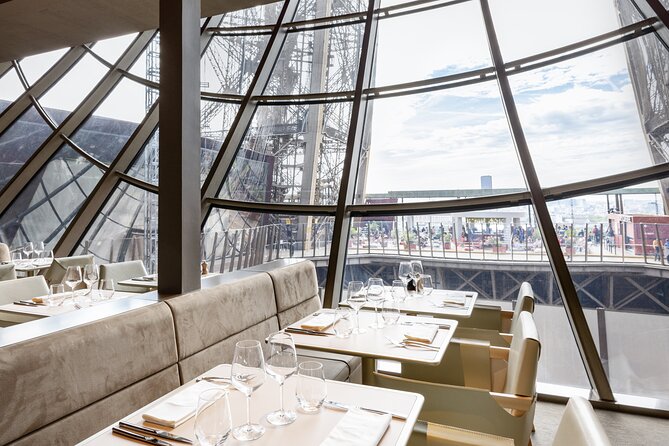 Paris Earliest Lunch at Eiffel Tower Madame Brasserie Restaurant - From lunch to Eiffel Tower strolling: what you can do after
