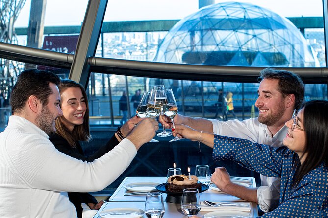 Paris Earliest Lunch at Eiffel Tower Madame Brasserie Restaurant - Who should book this Eiffel Tower lunch experience