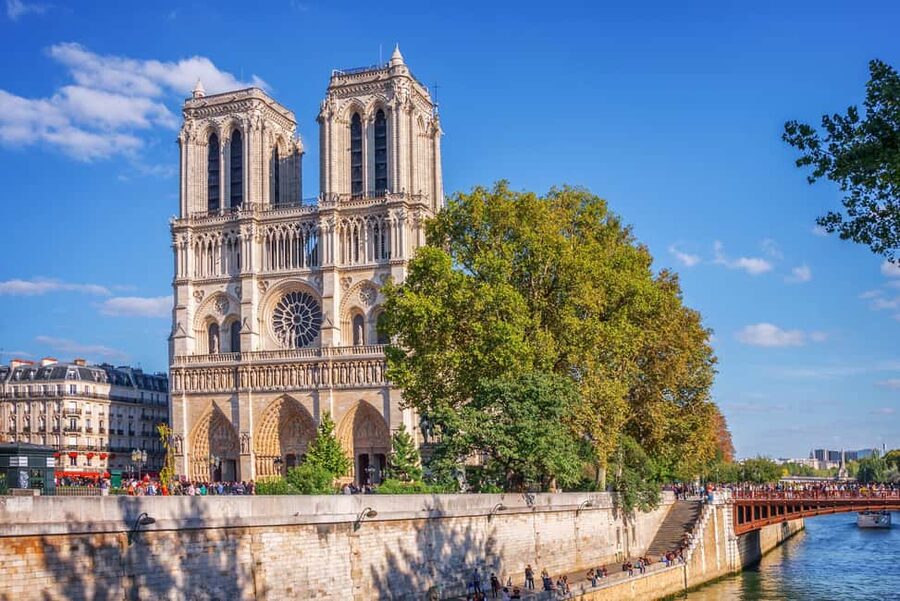 Paris: Early Access Notre Dame Cathedral Walking Tour - Should you book this early access Notre Dame walking tour?