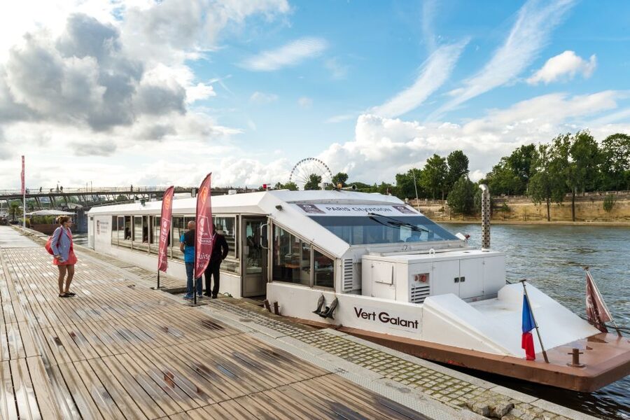 Paris: Early Evening Dinner Cruise on the River Seine - Views by Timing: Catching the Best Light Moments