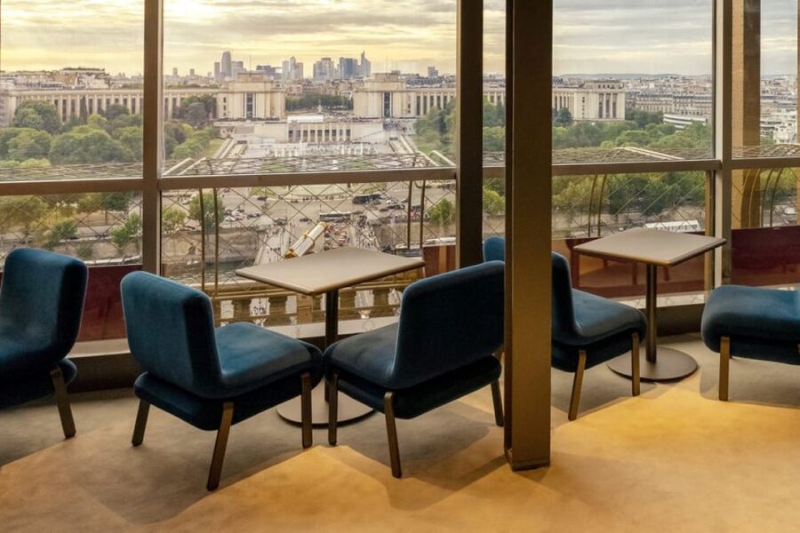 Paris: Eiffel Lunch, 2nd Floor or Summit Ticket & Cruise - Seine River Cruise With 14-Language Audio: Choose Your Time, See the Icons
