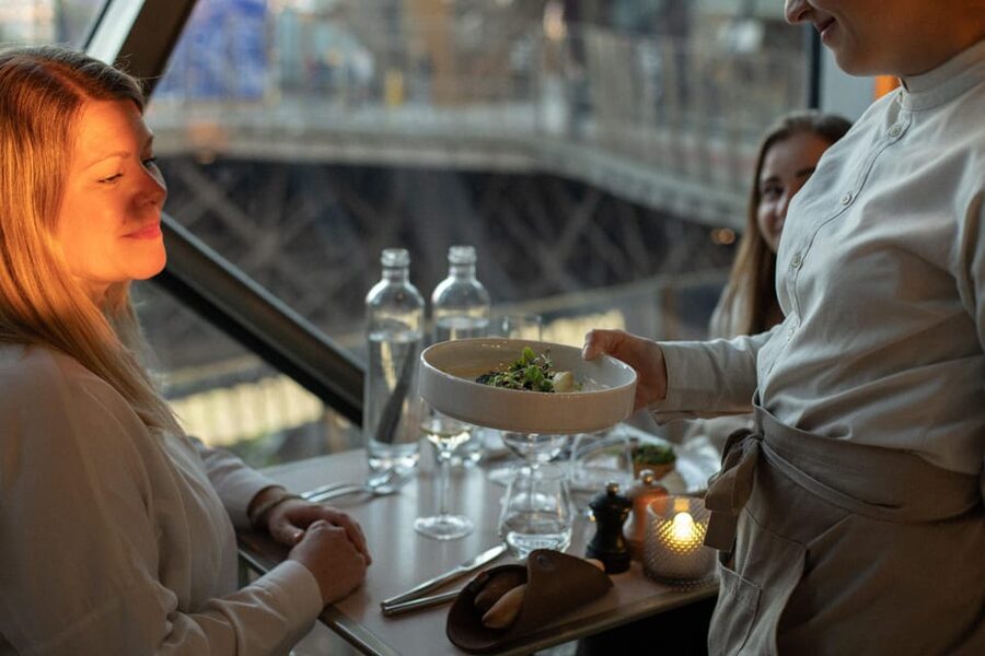 Paris: Eiffel Tower Dining, Gustave Menu at Madame Brasserie - Table assignment and group flow: what small group means in practice