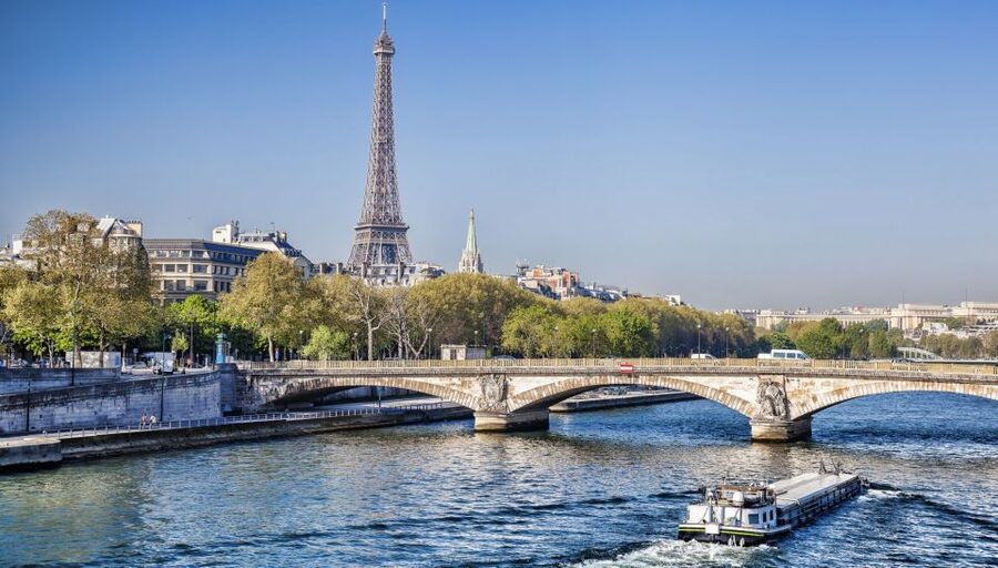 Paris: Eiffel Tower Hosted Tour, Seine Cruise and City Tour - Panoramic Bus Tour: A Fast Map of Central Paris