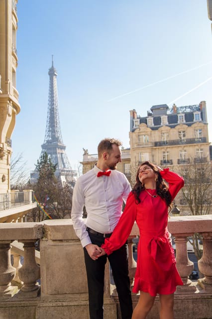 Paris: Eiffel Tower Photoshoot with a Professional - What is not included, and how to plan around it
