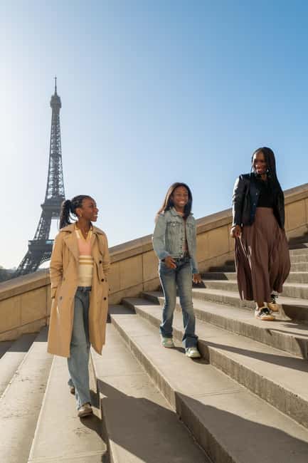 Paris: Eiffel Tower Private Professional Photoshoot - Should You Book This Eiffel Tower Photoshoot?