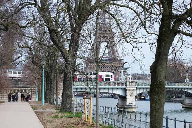 Paris Eiffel Tower Private Tour with Second Floor Access - Reserved entry, security, and lift timing: the part nobody can fully control