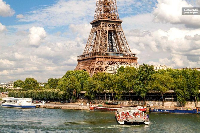 Paris: Eiffel Tower Summit Access - The Guided Intro: What the English Commentary Adds