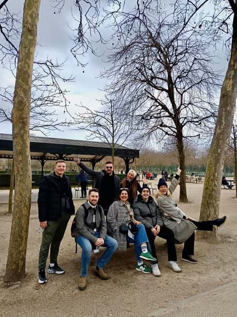 Paris: Emily inspired walking tour - A park stop and a local bakery moment: small breaks that make the tour better