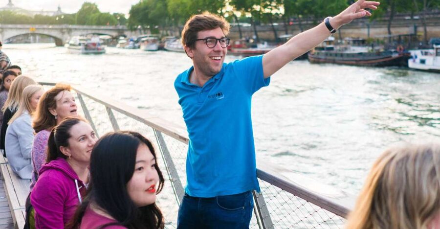 Paris: Evening Bike and Boat Tour - The Seine Banks and Pont Alexandre III: The Scenic Midpoint