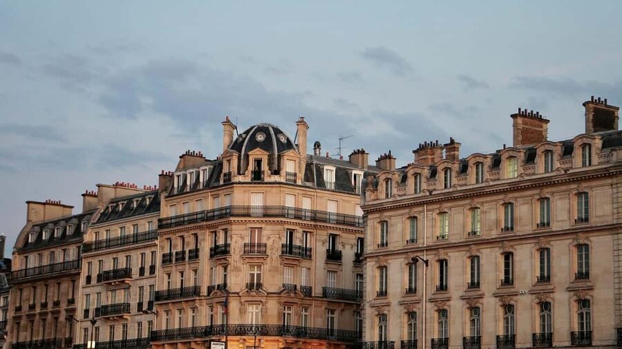 Paris: Explore the City of Light on a Magical Walking Tour - The Place Saint-Michel start that gets your bearings quickly