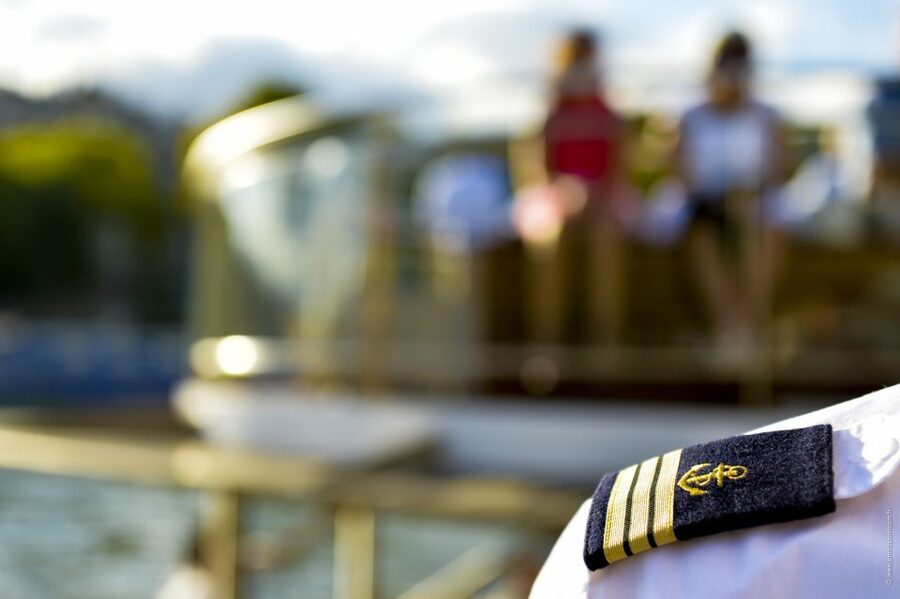 Paris: Family-Friendly River Seine Guided Cruise - Why this 100% electric Seine cruise feels different