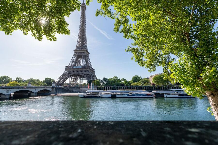 Paris: Fast-Access Seine River Cruise from Eiffel Tower - The Route: From Les Invalides to Grand Palais Without Wasting a Step