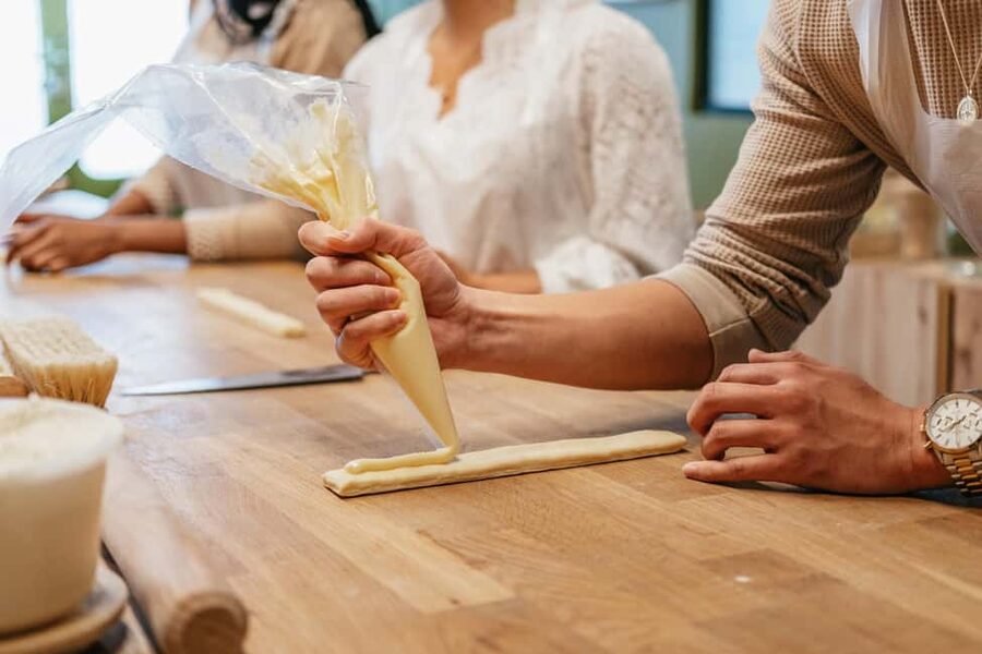Paris: French Croissant Baking Class with a Chef - The 150-minute structure, and how you actually learn in that time