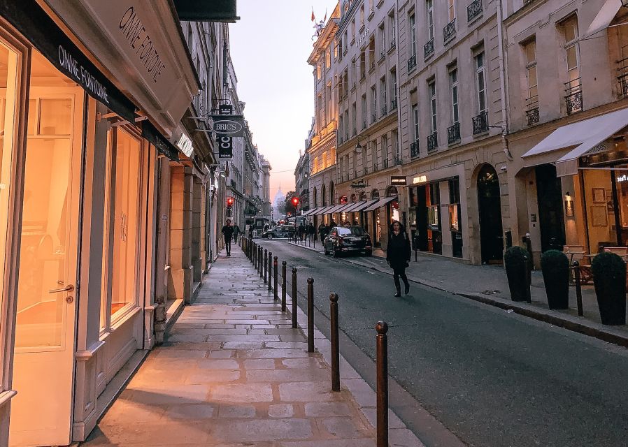 Paris: French Fashion History Walking Tour - Getting oriented fast near La Cure Gourmande