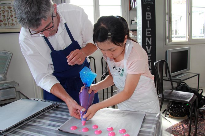 Paris French Macarons Small Group Baking Class with a Chef - Your chef matters, and you can see the difference quickly