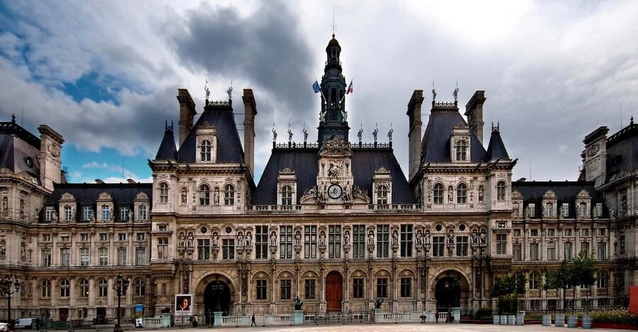 Paris: French Revolution Walking Tour - Where You Start: Fontaine au Sphinx on Place du Châtelet