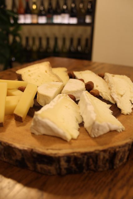 Paris: French Wine and Cheese Guided Tasting - Key things that make this Paris wine and cheese tasting different