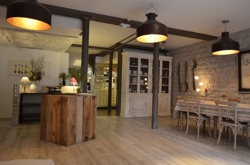 Paris: Full-Day Cooking Class, Market Tour and Lunch - Lunch with wine and cheese: the social part that actually teaches culture