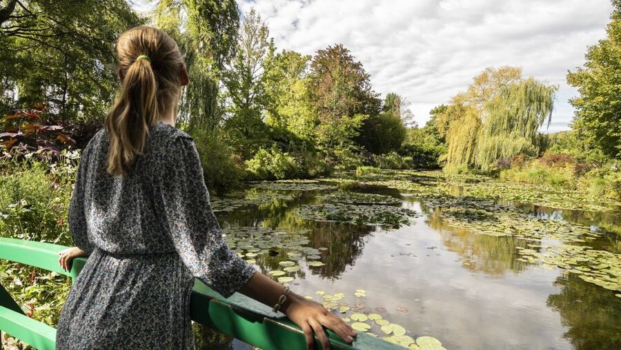 Paris: Giverny & Versailles Small Group or Private Tour - Practical tips that keep the day comfortable and on time