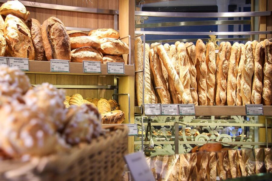 Paris Gourmet Tour - Entering the Latin Quarter with a food route in mind