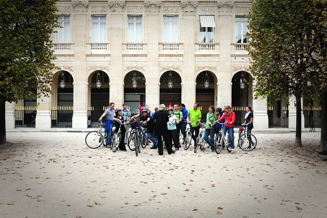 Paris Guided Bike Tour – Le Marais and Île de la Cité Hidden Gems - Meeting at 13 Rue Brantôme and rolling with confidence