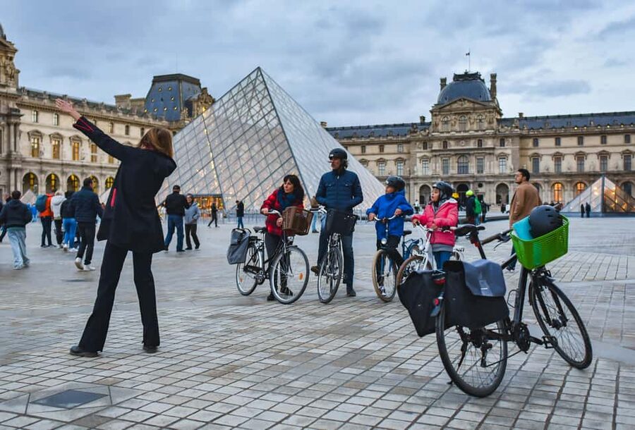 Paris: Guided Bike Tour of Must-See Sights - Key highlights you should care about