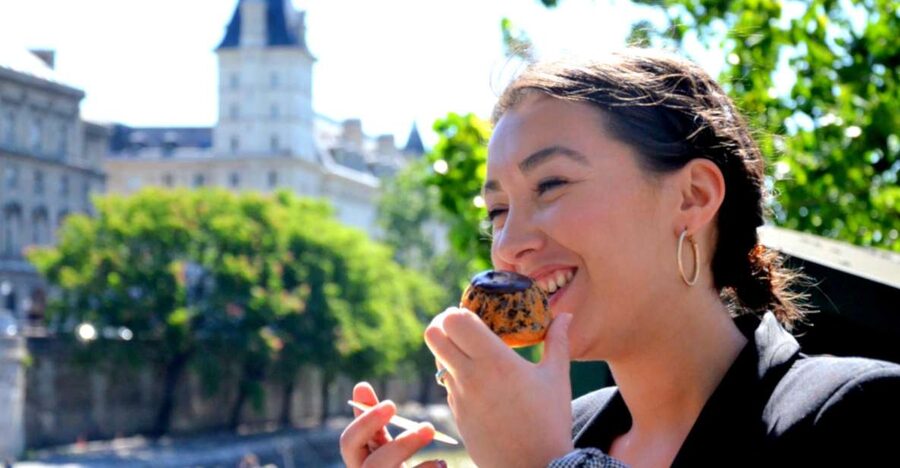 Paris: Guided Champagne & Food Tour in St-Germain-des-Pres - Key highlights you will feel right away