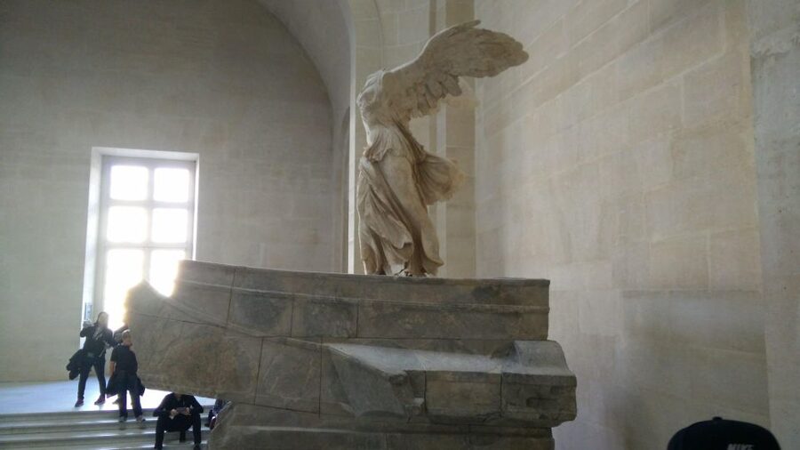 Paris: Guided Louvre Museum Tour with Optional Entry Ticket - Skip-the-line entry: what it buys you in real time