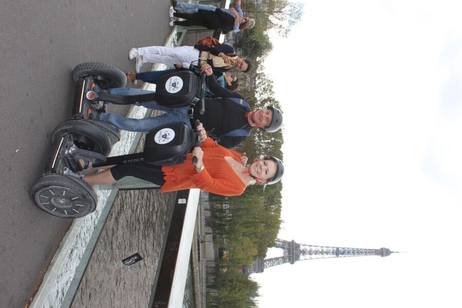 Paris: Guided Segway Tour - Arc de Triomphe, Parc du Champs de Mars, and the Eiffel Tower finish
