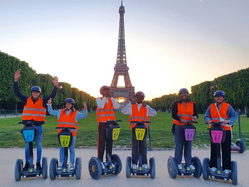 Paris: Guided Segway Tour Paris by Night - Entering Place de Fontenoy, then settling in