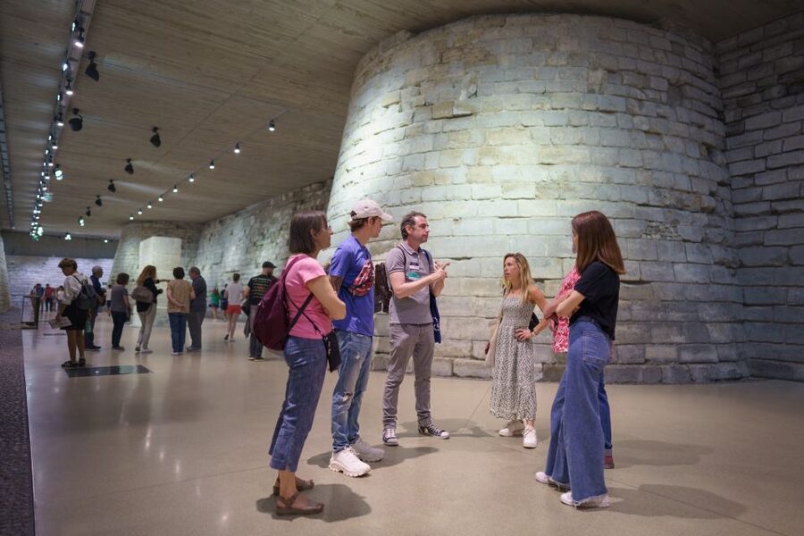 Paris: Guided Tour of the Must-Sees of the Louvre Museum - What Happens at the End, and How to Continue Your Louvre Day