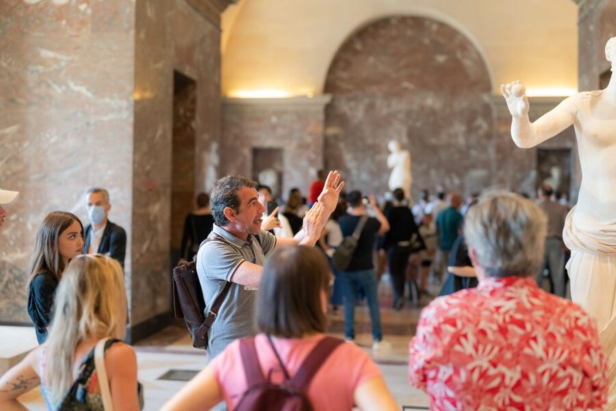 Paris: Guided Tour of the Must-Sees of the Louvre Museum - Who This Louvre Highlights Tour Fits Best
