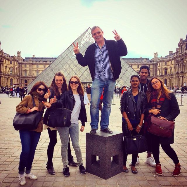 Paris: Guided Walking Tour from Opera Garnier to Notre-Dame - The tour vibe: storytelling, questions, and real-life hints