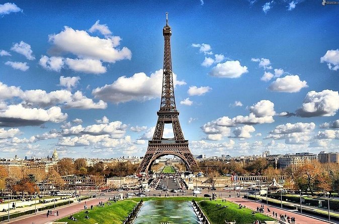 Paris Half-Day small group Guided City Tour - Petit Palais and Grand Palais: quick hits of architecture and culture