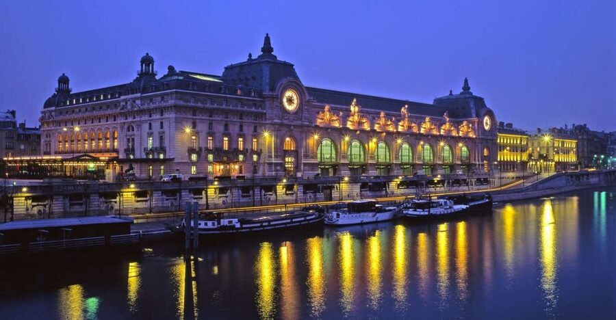 Paris: Happy Hour Evening Cruise on the Seine River - Why this 1.5-hour Seine cruise hits the sweet spot