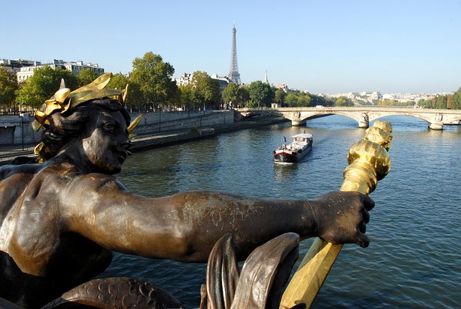 Paris Highlights Immersive Coach Tour - The Big Classic Core: Place de la Concorde, Opera, and Champs-Elysees