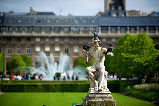 Paris Highlights Private Tour - All Paris in one day ! - Île Saint-Louis and the Latin Quarter: Paris Before the Postcards