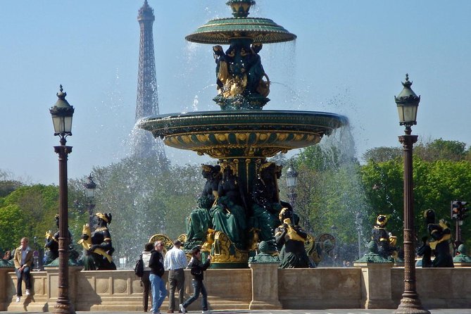 Paris Highlights Private Tour - All Paris in one day ! - Eiffel Tower by Trocadéro and Champs-Élysées Finale