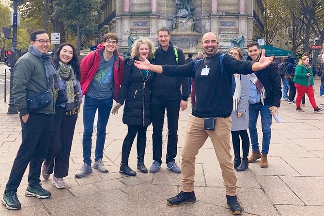 Paris - Historic City Center Walking Tour - Louvre views, Arc de Triomphe du Carrousel, and a Tuileries walk