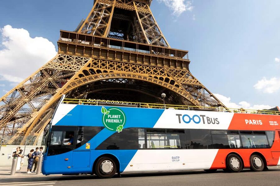 Paris: Hop-on Hop-off Bus Tour & Seine Cruise Bundle Tour - The Blue Line route, stop by stop, and what each one sets up