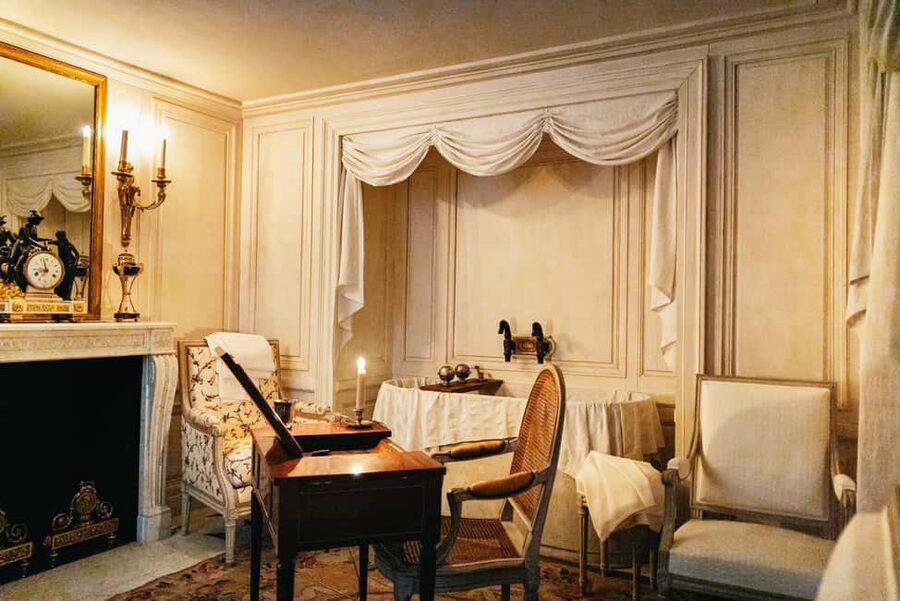 Paris: Hôtel de la Marine Entry Ticket - Timing and crowds: when to go for a calmer visit