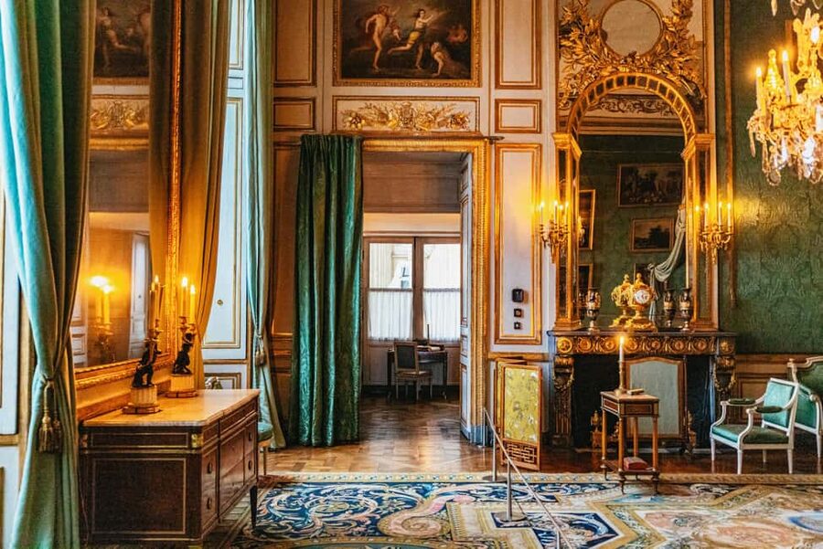 Paris: Hôtel de la Marine Entry Ticket - Choosing Your Focus: Al Thani Collection vs Intendant’s Apartments