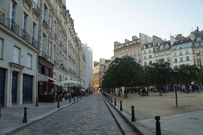 Paris Ile-de-la-Cité Walking Tour: Max 6 People Group or Private - Price and value: what $130.95 gets you (and why small groups matter)